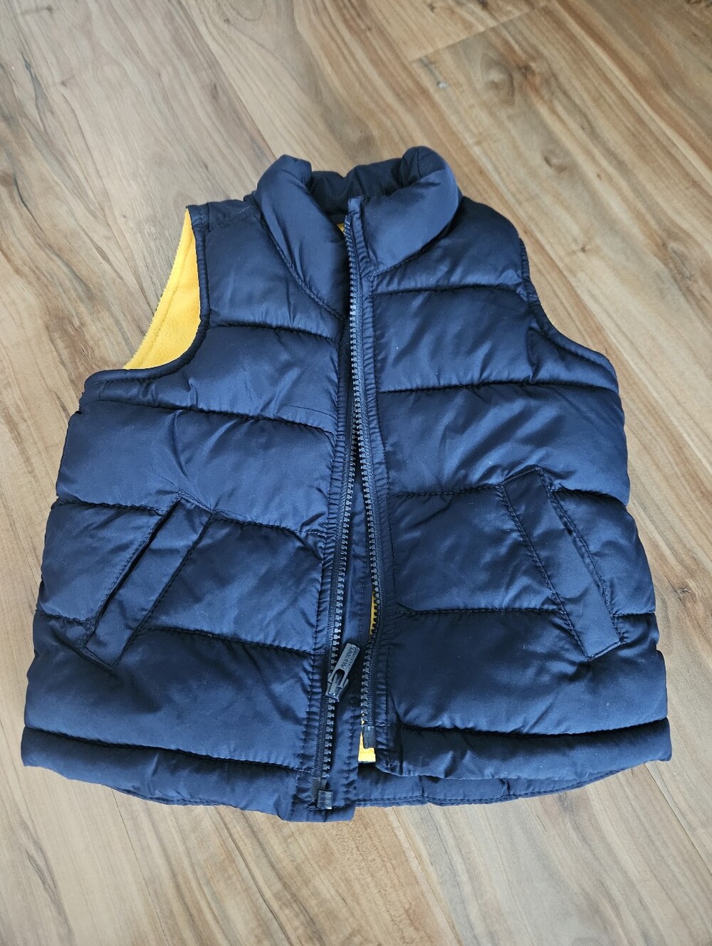 Old Navy 2t Puffer Vest